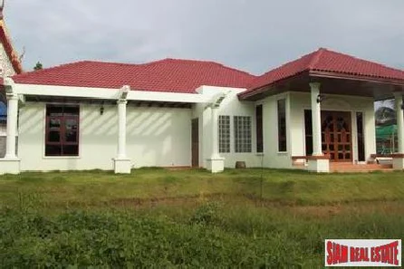 Two Bedroom House and Large Land Plot in Thalang Close to All Amenities