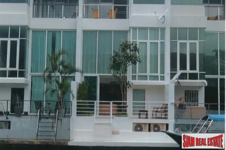Waterfront Villa | Three Bedroom Renovated Modern House with Private Boat Mooring for Rent at Boat Lagoon