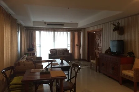 Sea-View, Beachfront 2-Bedroom Condo in Wong Amat