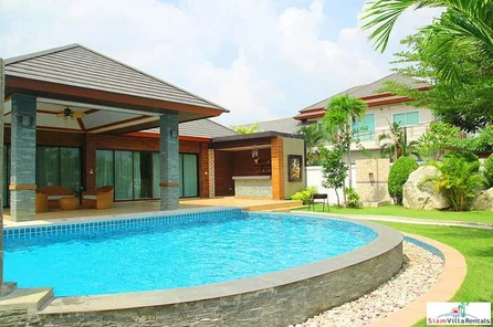 New, Luxury 4-Bedroom Pool Villa in Huay Yai