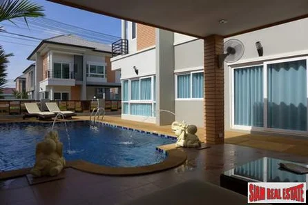 Modern Style House with Private Swimming Pool - East Pattaya