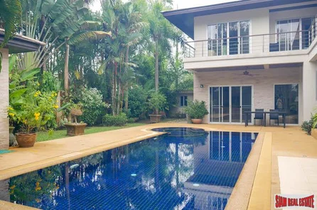 Luxurious Contemporary Pool Villa Estate for Sale near Loch Palm
