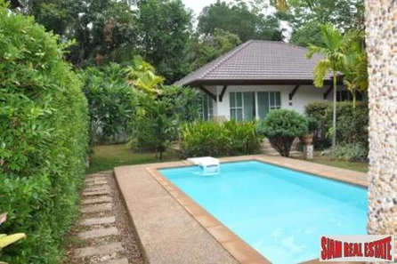 Two Villas with One Swimming Pool in Tropical Koh Lanta