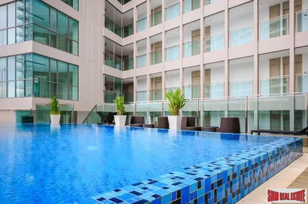 Exclusive luxury Living in A High Rise Condominium on Pratumnak Hills Near Cosy Beach