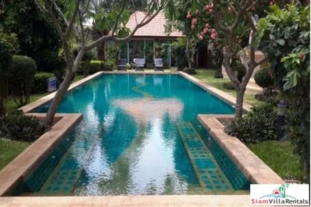 Nice Seaview 1 Bedroom on Pratumnak Hills Close to Cozy Beach Pattaya