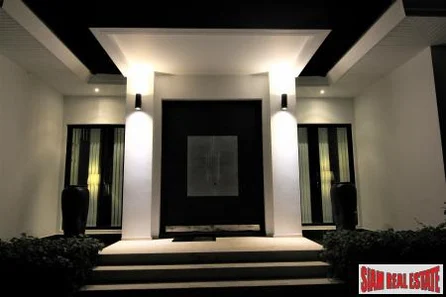 Luxury 3 Bed Villa in Exclusive Estate - Baan Ing Phu