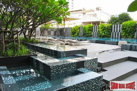 Via Botani Condominium | Contemporary One Bedroom for Sale in Unique Low Rise Building in Thong Lo