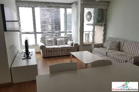 The Address 42 | Cheerful Furnished Two Bedroom Condo for Rent in Phra Khanong