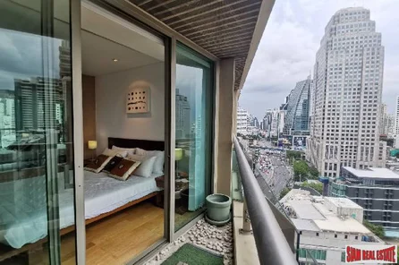 The Lakes Condo | Modern One Bedroom Luxury Condo for Sale with Views next to Benchakiti Park, Asoke