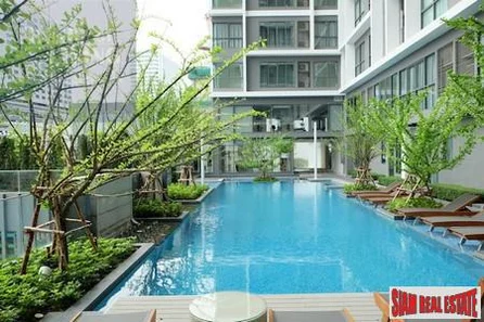 Ideo Mobi Rama 9 | Furnished Studio Apartment in Good Location, Huai Khwang
