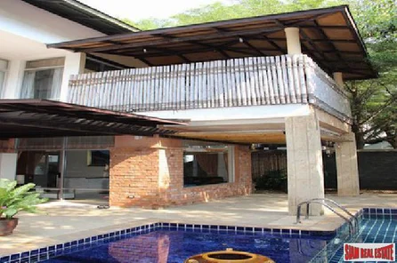 Pool Villa near the beach for Sale in Na Jomtien Pattaya