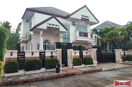 Amazing Two Storey House with Private Pool and French-Style Gardens in Huai Yai, Pattaya
