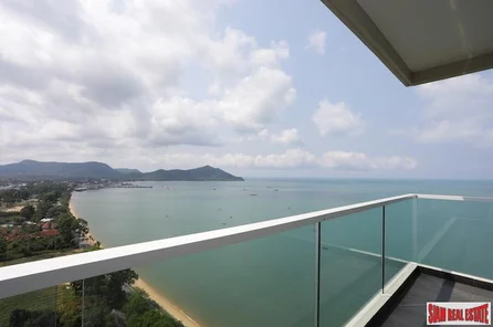 Sunny Two Bedroom Condo with Sea Views from the 20th Floor in South Pattaya