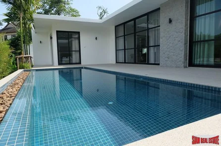 New Three Bedroom Single Storey Pool Villa in Central Rawai Location