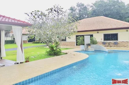 Four Bedroom Private Pool Villa with Extra Large Yard in Rawai