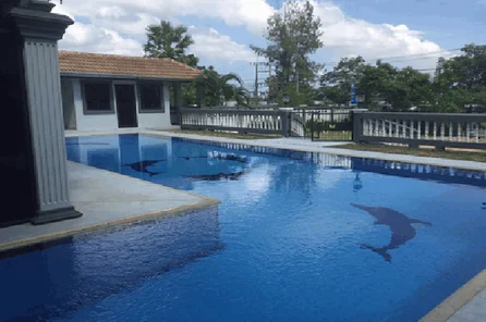 Large 3 bedrooms house opposite mapprachan lake for rent- East Pattaya 