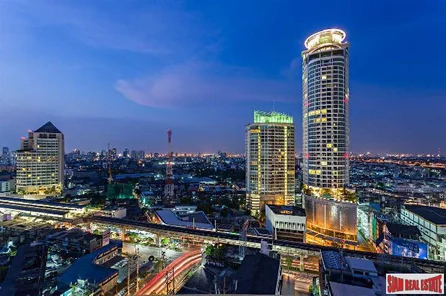 Sky Walk Condo | Large Quality Studio Condo - Unblocked Views on High Floor & Close to BTS Phra Khanong
