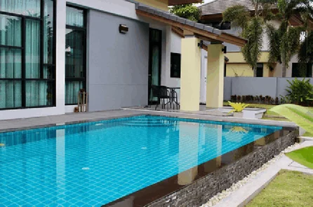 Large beautiful 2 bedroom pool villa near lake for rent - East Pattaya