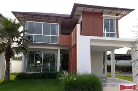 Modern 3 bedroom house  in a tropical area for sale - Hauy yai 