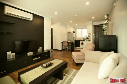Baan Siri Sukhumvit 13 | Elegant Two Bedroom Condo Located in a Low-Rise Building with City Views Near BTS  Nana