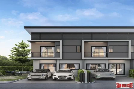 New Development of Modern Town Houses in Secure Estate with Excellent Facilities, close to Mega Bangna, Bang Phli 