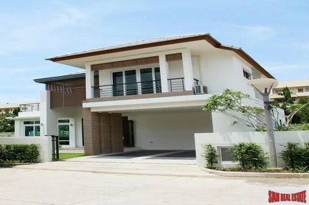 Seabreeze Villa Pattaya | Two Storey House for Rent with Private Pool in Banglamung, Pattaya - A Great Family Home