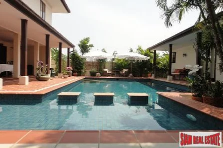 New Luxury Development of 5 Executive Private Villas in Hua Hin