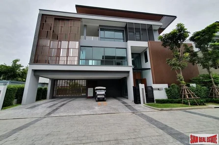 Luxury 5 Bed Show House for Sale in Exclusive Estate with Clubhouse at Bangchak Sukhumvit, close to BTS Phunnawithee