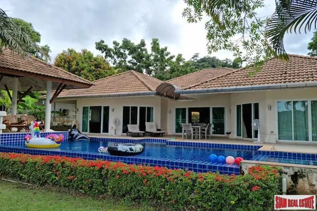 Loch Palms Garden Villas | Two Bedroom Lake View House for Sale on the Golf Course 