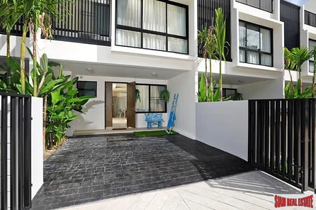 Laguna Park Phase 1 | Large Three Storey Three Bedroom Townhouse with Roof Terrace for Sale