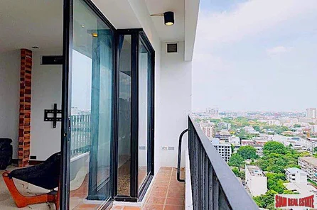 Icon 3 | Newly Renovated One Bedroom Condo on 21st Floor for Sale in Thong Lo