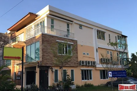 The Royal Palace | Three Storey Three Bedroom Townhouse for Sale in the Heart of Phuket