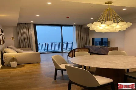 Muniq Langsuan | Amazing 2 Bed Condo for Rent in Chit-lom