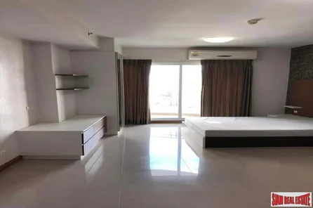 Supalai River Resort | Amazing 1 Bed Condo for Sale in Bangna