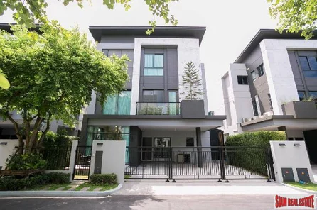 Immaculate Modern 3 Bed 4 Bath House For Rent In Secure Compound In Bangkok Just Minutes From Expressway