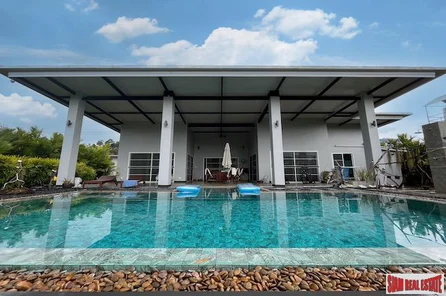 Large Pool Villa  with Two Rentable Bungalows and Space for a Restaurant for Sale in Takuapa