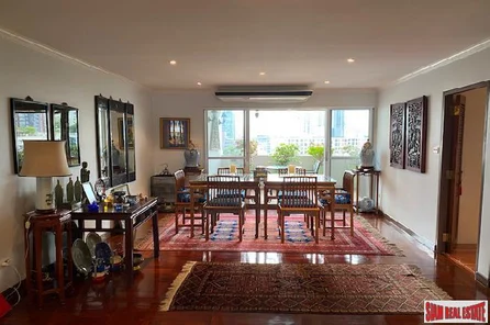 Regent on the Park II | Large 3 Bed Condo on the 8th Floor with 5 Balconies and Open Green Views at Sukhumvit 61, Ekkamai