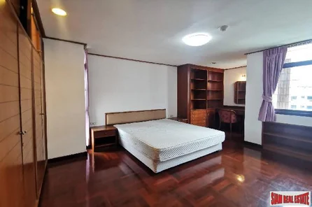 Jamy Twin Mansion | 3 Bedroom and 3 Bathroom Condominium for Rent in Phrom Phong Area of Bangkok