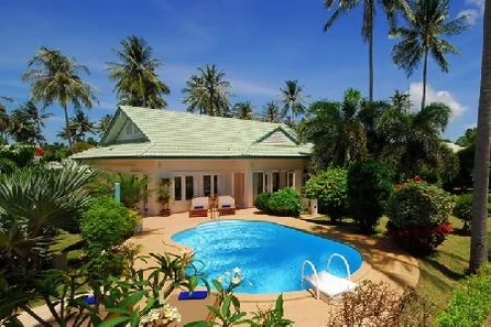 Beach Village House - Fully Furnished 3 Bedroom House with a Private Swimming Pool and Jacuzzi For Holiday Rent at Lamai, Koh Samui