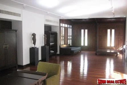 Baan Sukjai | Sukhumvit 40, Three Bedrooms Thai Traditional House with in-house Swimming Pool