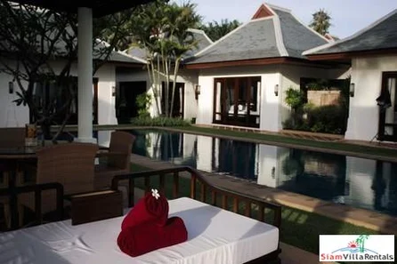 Beautiful Beachfront Pool Villa with Three or Five Bedrooms at Maenam, Samui