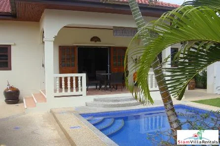 3 bedrooms villa with private swimming pool for rent only few minutes to Hua Hin town.
