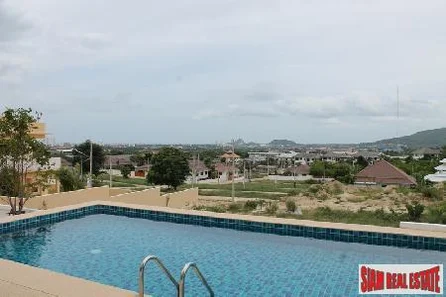 3 bedroom house with panoramic moutain and sea views for sale.