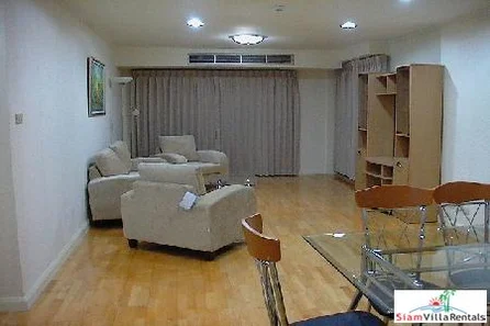 Sarin Place | Three Bedroom Luxury at an Affordable Price near SCB Park Plaza, Ratchadapisek 46