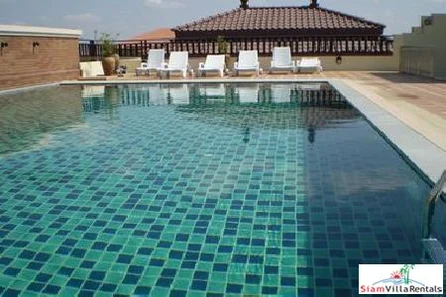 Fully Furnished One Bedroom Condominium Only 100 Metres From The Beach - Jomtien 