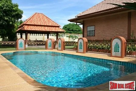 Spacious Three Bedroom House Plus Guest House in Rawai