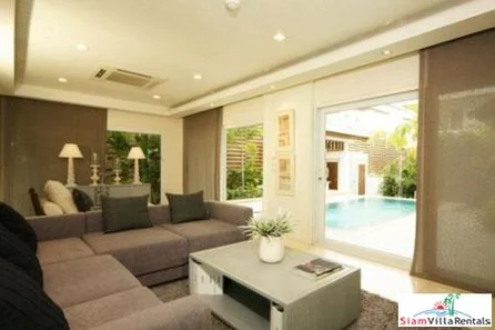 Modern Three-Bedroom Pool Villa in Banglamung