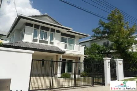 Land & House 88 | Two Bedroom House for Rent Near Shopping in Chalong