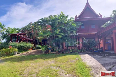 Three-Bedroom Thai-Style House in Ao Makham