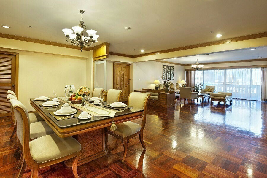 Centrepoint Residence Phromphong | 325 sqm. Luxury 4 Bed Condo-1